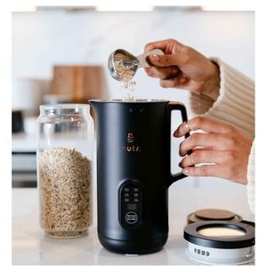 Make homemade plant-based and nut milks, in a matter of minutes.